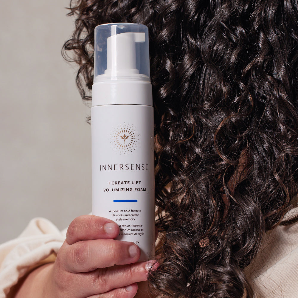 Innersense I Create Lift Volumizing Foam - Espuma voluminizadora - Curly Nest Spain