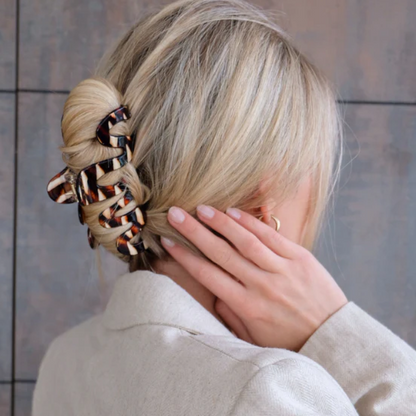 Invisibobble Clipstar L Cacoa Cream (1pc) - Pinza para el cabello - Curly Nest Spain