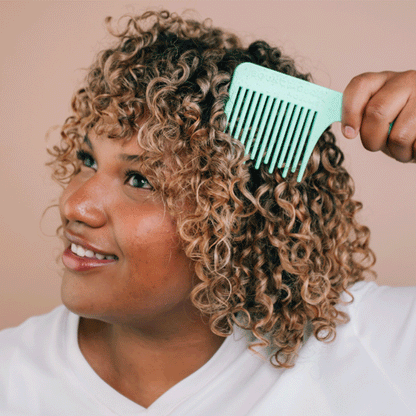 Bounce Curl Volume Enhancing Comb - Cámara voluminizadora - Curly Nest Spain